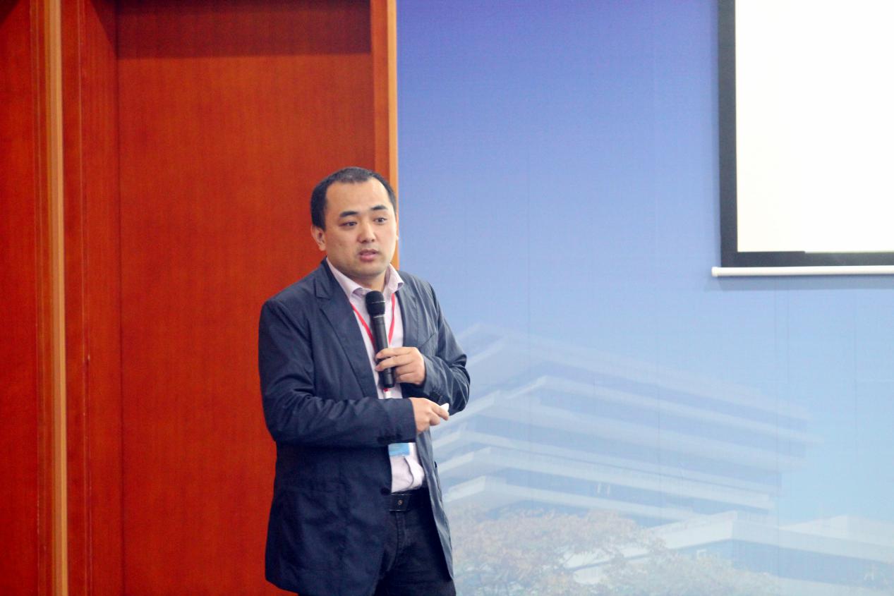 杭州师范大学李岩研究员作口头报告
